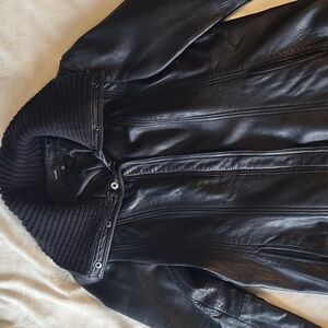 Avanti genuine leather jacker with knit collar size XL. Vintage!